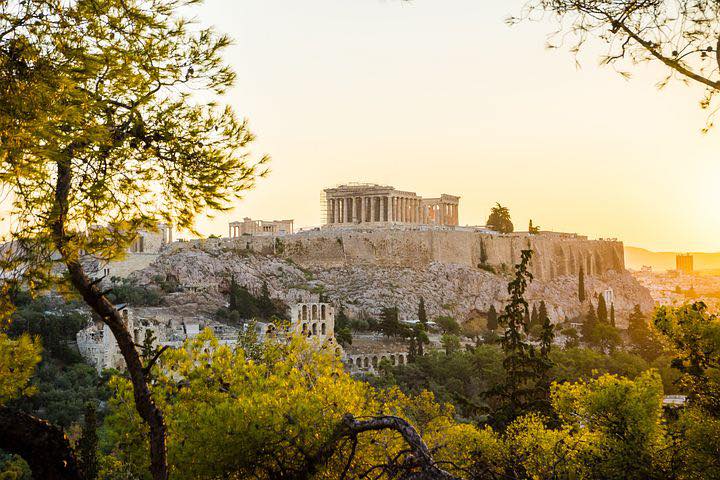 Görögország fővárosa, Athén az ókori kultúra fellegvára.