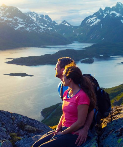 3 kép első nap, LOFOTEN CSIPKÉZETT HEGYCSÚCSAI