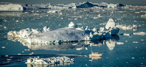 IllusiatIceFjordWithBoat